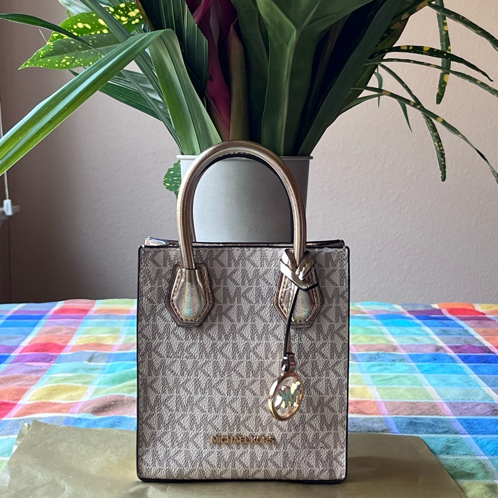 ⚜️ MICHAEL KORS EXTRA - SMALL SIGNATURE LOGO CROSSBODY BAG ⚜️ NWT ⚜️